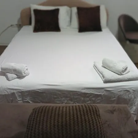 Sleep And Drive No5 - Free Wifi Apartment